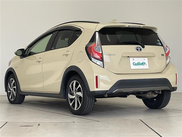 アクア クロスオーバー　純正ナビ　バックカメラ　コーナーセンサー　純正アルミホイール　ＬＥＤヘッドライト　レーンキープアシスト　オートマチックハイビーム　ドライブレコーダー　衝突軽減システム　フルセグ　スマートキー（20枚目）