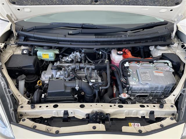 アクア クロスオーバー　純正ナビ　バックカメラ　コーナーセンサー　純正アルミホイール　ＬＥＤヘッドライト　レーンキープアシスト　オートマチックハイビーム　ドライブレコーダー　衝突軽減システム　フルセグ　スマートキー（39枚目）