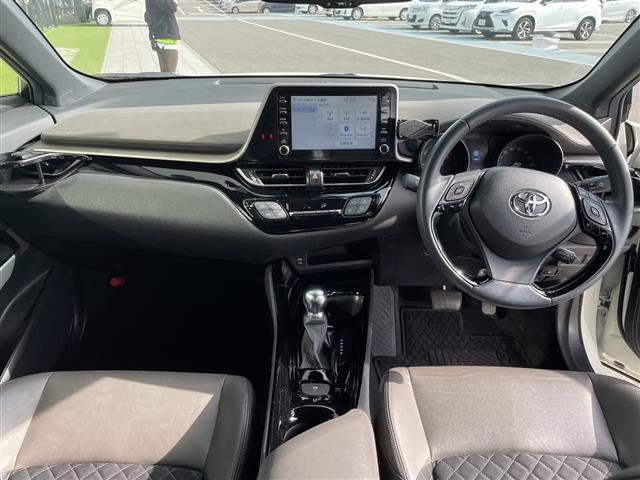 Ｃ－ＨＲ Ｇ　モデリスタエアロ　純正８型ディスプレイオーディオ　ナビ機能なし　全方位カメラ　レーダークルーズコントロール　シートヒーター　バックカメラ　コーナーセンサー　純正アルミホイール　ブラインドスポットモニタ（2枚目）