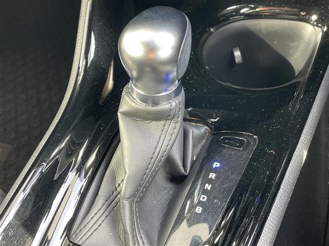 Ｃ－ＨＲ Ｇ　モデリスタエアロ　純正８型ディスプレイオーディオ　ナビ機能なし　全方位カメラ　レーダークルーズコントロール　シートヒーター　バックカメラ　コーナーセンサー　純正アルミホイール　ブラインドスポットモニタ（10枚目）