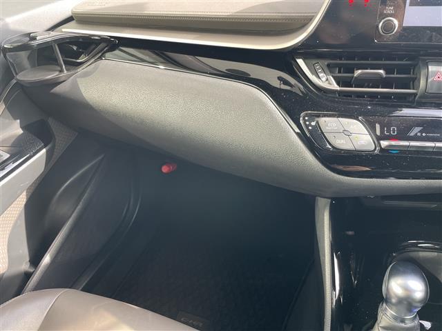 Ｃ－ＨＲ Ｇ　モデリスタエアロ　純正８型ディスプレイオーディオ　ナビ機能なし　全方位カメラ　レーダークルーズコントロール　シートヒーター　バックカメラ　コーナーセンサー　純正アルミホイール　ブラインドスポットモニタ（26枚目）