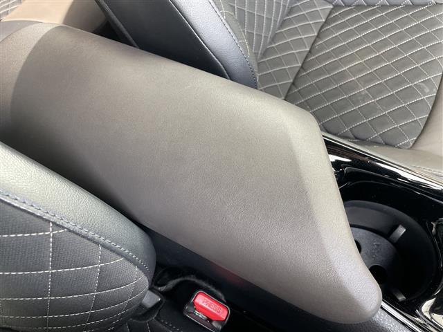 Ｃ－ＨＲ Ｇ　モデリスタエアロ　純正８型ディスプレイオーディオ　ナビ機能なし　全方位カメラ　レーダークルーズコントロール　シートヒーター　バックカメラ　コーナーセンサー　純正アルミホイール　ブラインドスポットモニタ（29枚目）