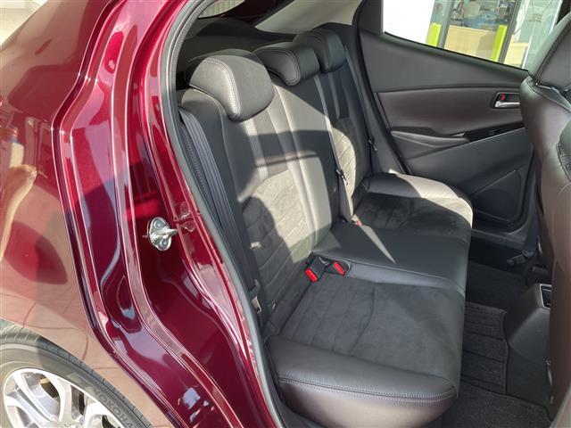 デミオ ＸＤツーリング　Ｌパッケージ　純正ナビ　レーダークルーズコントロール　シートヒーター　コーナーセンサー　ヘッドアップディスプレイ　純正アルミホイール　ブラインドスポットモニター　ＬＥＤヘッドライト　パドルシフト　ドライブレコーダー（15枚目）