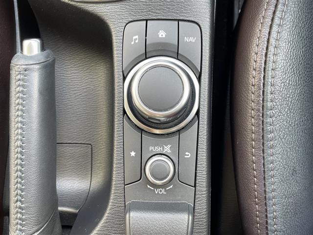 デミオ ＸＤツーリング　Ｌパッケージ　純正ナビ　レーダークルーズコントロール　シートヒーター　コーナーセンサー　ヘッドアップディスプレイ　純正アルミホイール　ブラインドスポットモニター　ＬＥＤヘッドライト　パドルシフト　ドライブレコーダー（29枚目）