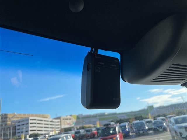 Ｎ－ＢＯＸカスタム Ｌ　純正ナビ　片側パワー　レーダークルーズコントロール　シートヒーター　コーナーセンサー　純正アルミホイール　ＬＥＤヘッドライト　オートマチックハイビーム　ドライブレコーダー　ＥＴＣ　衝突軽減システム（11枚目）