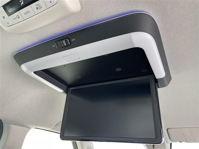 ステップワゴン ｅ：ＨＥＶエアー　ＥＸ　登録済未使用車　純正１１．４型ナビ　１５．６型フリップダウンモニター　両側パワースライドドア　レーダークルーズコントロール　シートヒーター　バックカメラ　電動リアゲート　ブラインドスポットモニター（6枚目）