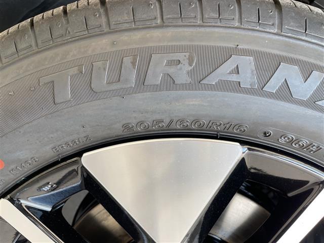 ステップワゴン ｅ：ＨＥＶエアー　ＥＸ　登録済未使用車　純正１１．４型ナビ　１５．６型フリップダウンモニター　両側パワースライドドア　レーダークルーズコントロール　シートヒーター　バックカメラ　電動リアゲート　ブラインドスポットモニター（17枚目）