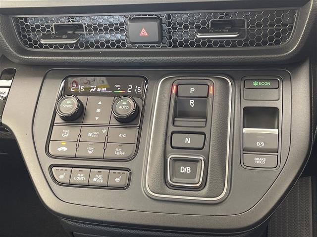 ステップワゴン ｅ：ＨＥＶエアー　ＥＸ　登録済未使用車　純正１１．４型ナビ　１５．６型フリップダウンモニター　両側パワースライドドア　レーダークルーズコントロール　シートヒーター　バックカメラ　電動リアゲート　ブラインドスポットモニター（26枚目）