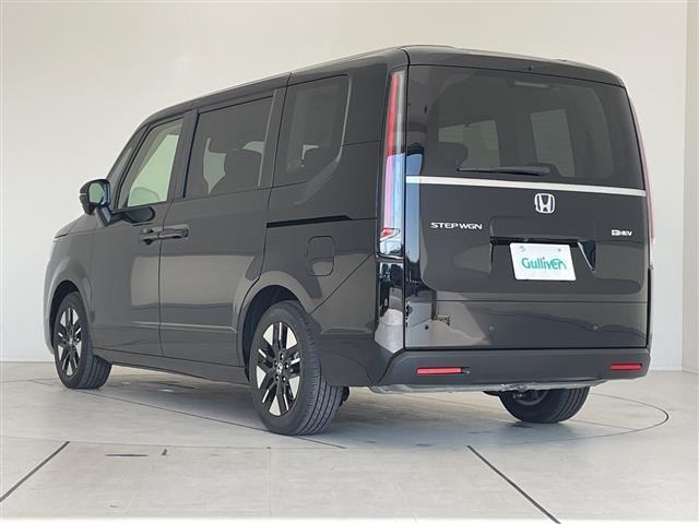 ステップワゴン ｅ：ＨＥＶエアー　ＥＸ　登録済未使用車　純正１１．４型ナビ　１５．６型フリップダウンモニター　両側パワースライドドア　レーダークルーズコントロール　シートヒーター　バックカメラ　電動リアゲート　ブラインドスポットモニター（62枚目）