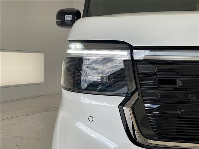 N-BOXカスタム コーディネートスタイル 届出済未使用車 ホンダセンシング 純正9型ディスプレイオーディオナビ 全方位カメラ 両側パワースライドドア レーダークルーズコントロール シートヒーター コーナーセンサー 衝突軽減システム(13枚目)