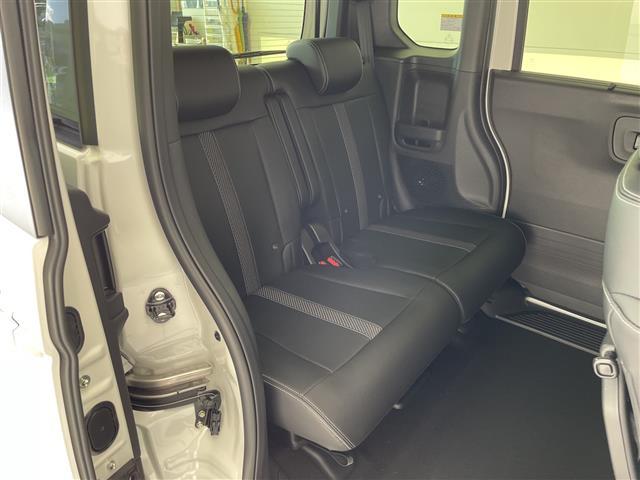 N-BOXカスタム コーディネートスタイル 届出済未使用車 ホンダセンシング 純正9型ディスプレイオーディオナビ 全方位カメラ 両側パワースライドドア レーダークルーズコントロール シートヒーター コーナーセンサー 衝突軽減システム(15枚目)