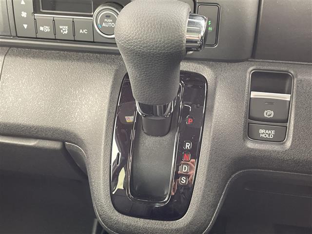 N-BOXカスタム コーディネートスタイル 届出済未使用車 ホンダセンシング 純正9型ディスプレイオーディオナビ 全方位カメラ 両側パワースライドドア レーダークルーズコントロール シートヒーター コーナーセンサー 衝突軽減システム(28枚目)