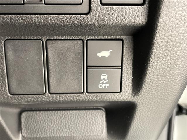 ステップワゴン ｅ：ＨＥＶスパーダ　登録済未使用車　ホンダセンシング　純正１１．４型ナビ　両側パワースライドドア　レーダークルーズコントロール　シートヒーター　バックカメラ　コーナーセンサー　純正アルミホイール　ブラインドスポットモニタ（9枚目）