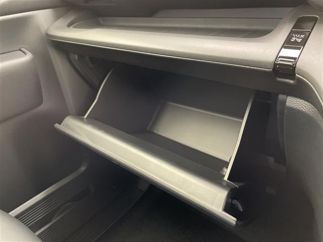 ステップワゴン ｅ：ＨＥＶスパーダ　登録済未使用車　ホンダセンシング　純正１１．４型ナビ　両側パワースライドドア　レーダークルーズコントロール　シートヒーター　バックカメラ　コーナーセンサー　純正アルミホイール　ブラインドスポットモニタ（27枚目）