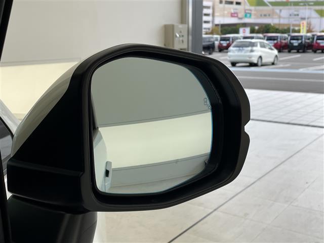 ステップワゴン ｅ：ＨＥＶスパーダ　登録済未使用車　ホンダセンシング　純正１１．４型ナビ　両側パワースライドドア　レーダークルーズコントロール　シートヒーター　バックカメラ　コーナーセンサー　純正アルミホイール　ブラインドスポットモニタ（31枚目）