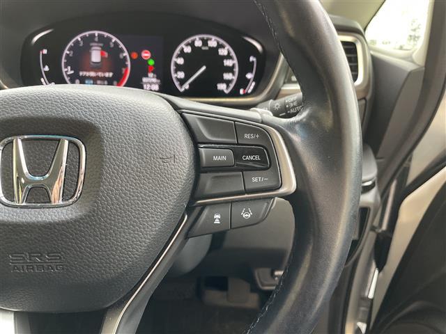 オデッセイ アブソルート　純正１０．５型ナビ　全方位カメラ　両側パワースライドドア　レーダークルーズコントロール　バックカメラ　パワーシート　コーナーセンサー　純正アルミホイール　ＥＴＣ２．０　ＬＥＤヘッドライト　パドルシフト（9枚目）