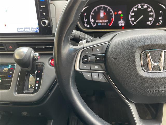 オデッセイ アブソルート　純正１０．５型ナビ　全方位カメラ　両側パワースライドドア　レーダークルーズコントロール　バックカメラ　パワーシート　コーナーセンサー　純正アルミホイール　ＥＴＣ２．０　ＬＥＤヘッドライト　パドルシフト（22枚目）