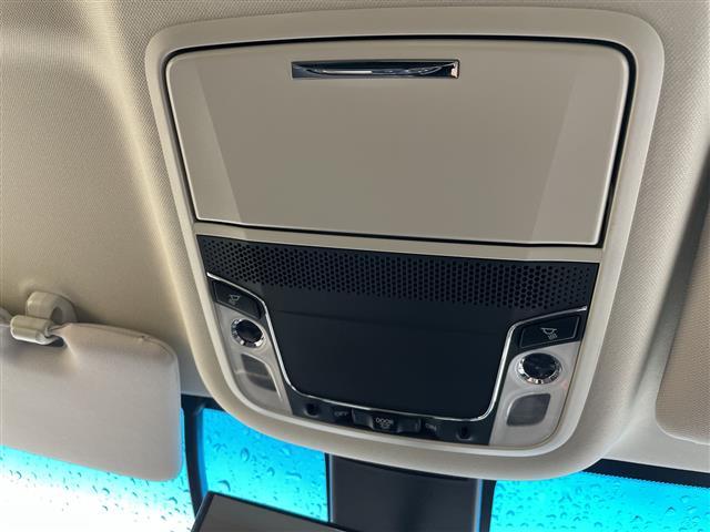 オデッセイ アブソルート　純正１０．５型ナビ　全方位カメラ　両側パワースライドドア　レーダークルーズコントロール　バックカメラ　パワーシート　コーナーセンサー　純正アルミホイール　ＥＴＣ２．０　ＬＥＤヘッドライト　パドルシフト（27枚目）