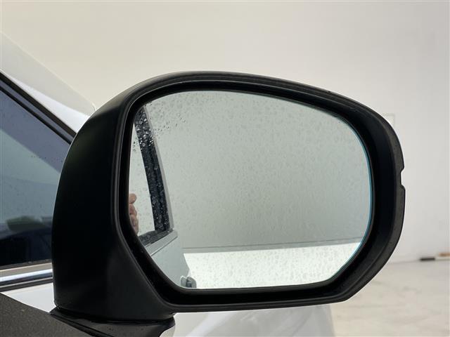 オデッセイ アブソルート　純正１０．５型ナビ　全方位カメラ　両側パワースライドドア　レーダークルーズコントロール　バックカメラ　パワーシート　コーナーセンサー　純正アルミホイール　ＥＴＣ２．０　ＬＥＤヘッドライト　パドルシフト（32枚目）