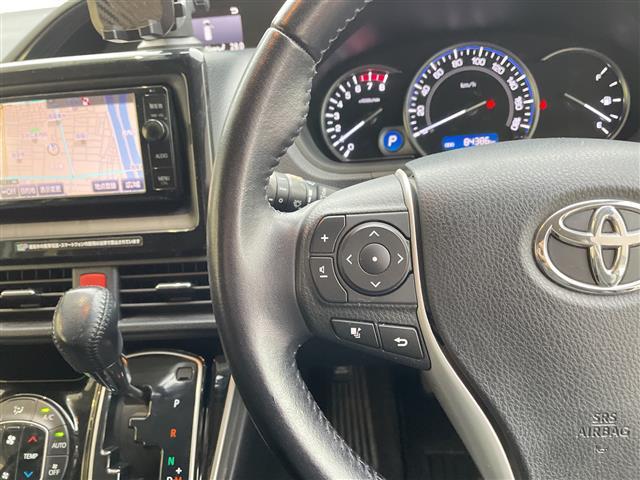 エスクァイア Ｘｉ　純正ナビ　フリップダウンモニター　両側パワースライドドア　バックカメラ　純正アルミホイール　ＬＥＤヘッドライト　オートライト　ドライブレコーダー　ＥＴＣ　フルセグ　ＣＤ　ＤＶＤ　Ｂｌｕｅｔｏｏｔｈ（22枚目）