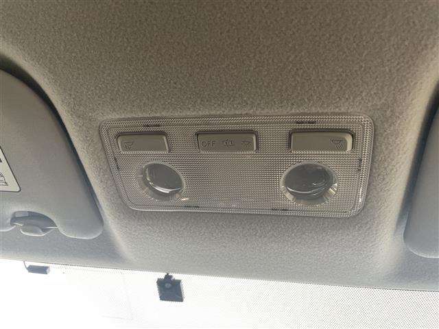 アクア Ｘ－アーバン　純正９型ナビ　フルセグ　Ｂｌｕｅｔｏｏｔｈ　バックカメラ　ステアリングスイッチ　ドアバイザー　スマートキー　プッシュスタート　電動格納ミラー（11枚目）