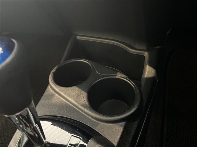 アクア Ｘ－アーバン　純正９型ナビ　フルセグ　Ｂｌｕｅｔｏｏｔｈ　バックカメラ　ステアリングスイッチ　ドアバイザー　スマートキー　プッシュスタート　電動格納ミラー（12枚目）