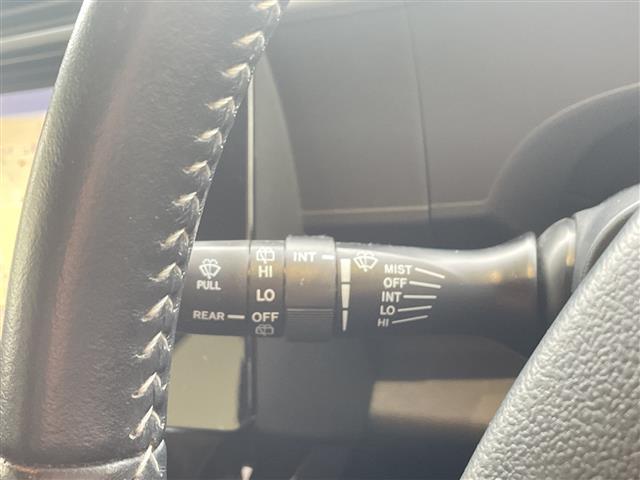 アクア Ｘ－アーバン　純正９型ナビ　フルセグ　Ｂｌｕｅｔｏｏｔｈ　バックカメラ　ステアリングスイッチ　ドアバイザー　スマートキー　プッシュスタート　電動格納ミラー（21枚目）