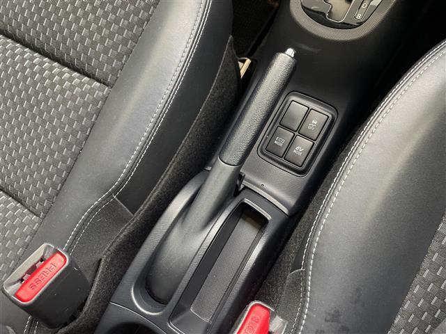 アクア Ｘ－アーバン　純正９型ナビ　フルセグ　Ｂｌｕｅｔｏｏｔｈ　バックカメラ　ステアリングスイッチ　ドアバイザー　スマートキー　プッシュスタート　電動格納ミラー（28枚目）