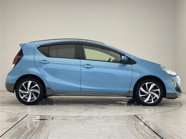 アクア Ｘ－アーバン　純正９型ナビ　フルセグ　Ｂｌｕｅｔｏｏｔｈ　バックカメラ　ステアリングスイッチ　ドアバイザー　スマートキー　プッシュスタート　電動格納ミラー（34枚目）