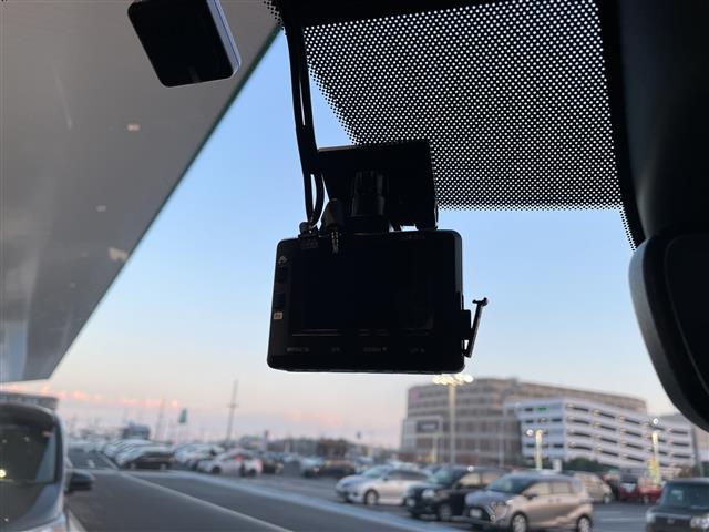 ＣＸ－６０ ＸＤ　Ｓパッケージ　純正１２．４型ナビ　ＳＤカードなし　全方位カメラ　レーダークルーズコントロール　シートヒーター　バックカメラ　パワーシート　ヘッドアップディスプレイ　コーナーセンサー　ブラインドスポットモニター（13枚目）