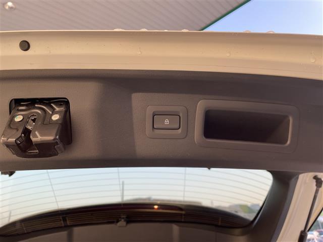 ＣＸ－６０ ＸＤ　Ｓパッケージ　純正１２．４型ナビ　ＳＤカードなし　全方位カメラ　レーダークルーズコントロール　シートヒーター　バックカメラ　パワーシート　ヘッドアップディスプレイ　コーナーセンサー　ブラインドスポットモニター（31枚目）