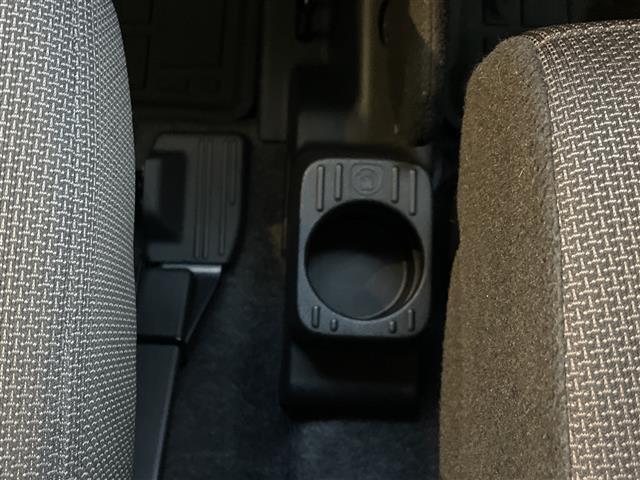 店舗にて現車の確認もいただけますので、お電話で在庫のご確認の上是非ご来店くださいませ！！店舗直通電話　　　０５２−３０９−５１５２