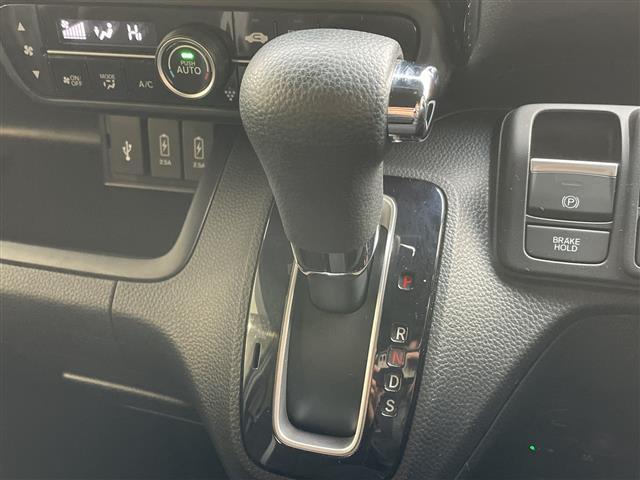 N-BOXカスタム L ホンダセンシング 純正ナビ 両側パワースライドドア レーダークルーズコントロール シートヒーター バックカメラ コーナーセンサー 純正アルミホイール LEDヘッドライト オートマチックハイビーム(25枚目)