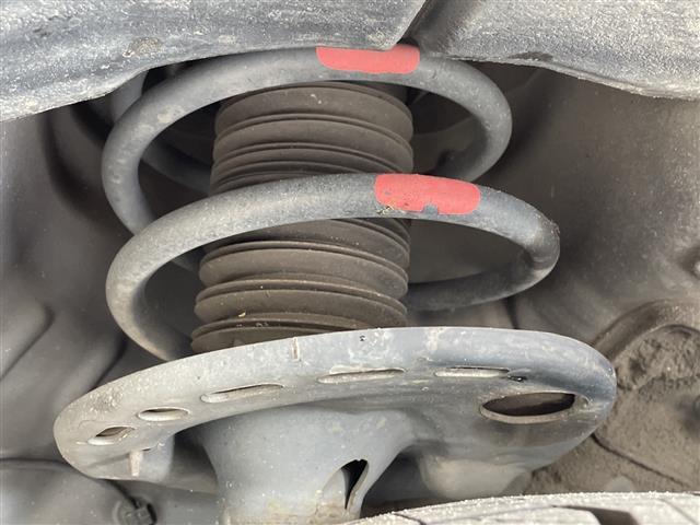 ハリアー プレミアム メタル アンド レザーパッケージ セーフティセンス 純正エアロパーツ 社外10型ナビ 3眼LED サンルーフ 黒革シート レーダークルコン シートヒーター エアシート バックカメラ 電動リヤゲート パワーシート コーナーセンサー(41枚目)