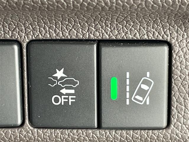 フリード＋ Ｇ・ホンダセンシング　ホンダセンシング　社外ナビ　両側電動　レーダークルコン　バックカメラ　コーナーセンサー　ＥＴＣ　ＬＥＤヘッド　レーンキープアシスト　フルセグＴＶ　ＣＤ　ＤＶＤ　Ｂｌｕｅｔｏｏｔｈ　プッシュスタート（12枚目）
