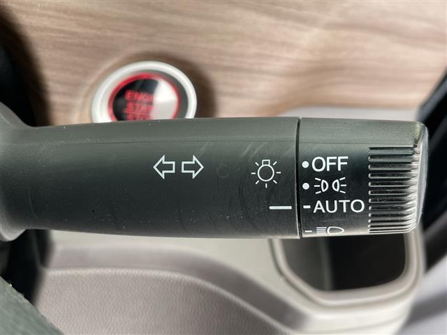 フリード＋ Ｇ・ホンダセンシング　ホンダセンシング　社外ナビ　両側電動　レーダークルコン　バックカメラ　コーナーセンサー　ＥＴＣ　ＬＥＤヘッド　レーンキープアシスト　フルセグＴＶ　ＣＤ　ＤＶＤ　Ｂｌｕｅｔｏｏｔｈ　プッシュスタート（23枚目）