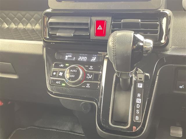 タント カスタムＲＳスタイルセレクション　スマートアシストＩＩＩ　社外ナビ　両側電動スライド　レーダークルコン　シートヒーター　バックカメラ　コーナーセンサー　純正ＡＷ　ＥＴＣ　ＬＥＤヘッド　レーンキープ　オートマチックハイビーム　衝突軽減（12枚目）