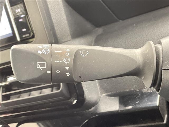 タント カスタムＲＳスタイルセレクション　スマートアシストＩＩＩ　社外ナビ　両側電動スライド　レーダークルコン　シートヒーター　バックカメラ　コーナーセンサー　純正ＡＷ　ＥＴＣ　ＬＥＤヘッド　レーンキープ　オートマチックハイビーム　衝突軽減（24枚目）