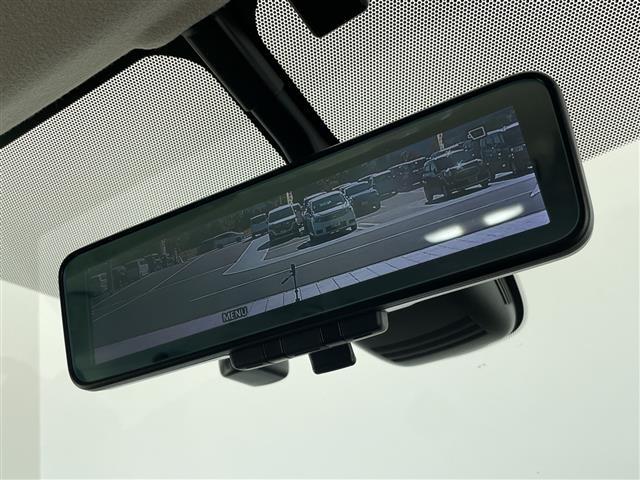 セレナ ｅ－パワー　ハイウェイスターＶ　プロパイロット　純正１０型ナビ　ＳＤカードなし　フリップダウンモニター　全方位カメラ　両側パワースライドドア　シートヒーター　インテリジェントミラー　バックカメラ　コーナーセンサー　ステアリングヒータ（13枚目）