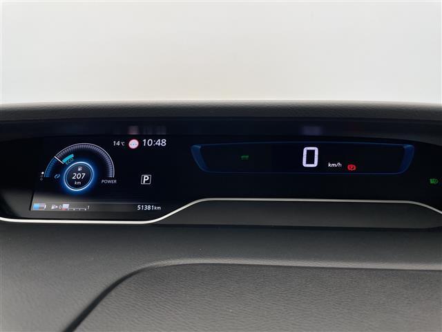 セレナ ｅ－パワー　ハイウェイスターＶ　プロパイロット　純正１０型ナビ　ＳＤカードなし　フリップダウンモニター　全方位カメラ　両側パワースライドドア　シートヒーター　インテリジェントミラー　バックカメラ　コーナーセンサー　ステアリングヒータ（25枚目）