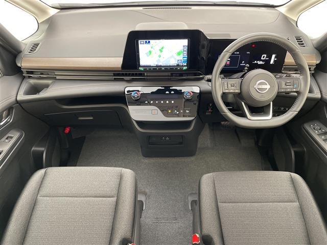 セレナ ハイウェイスターＶ　プロパイロット　９型ナビ　全方位カメラ　両側パワースライドドア　レーダークルーズコントロール　バックカメラ　ハンズフリースライドドア　コーナーセンサー　純正アルミホイール　ＥＴＣ　インテリジェントミラ（2枚目）