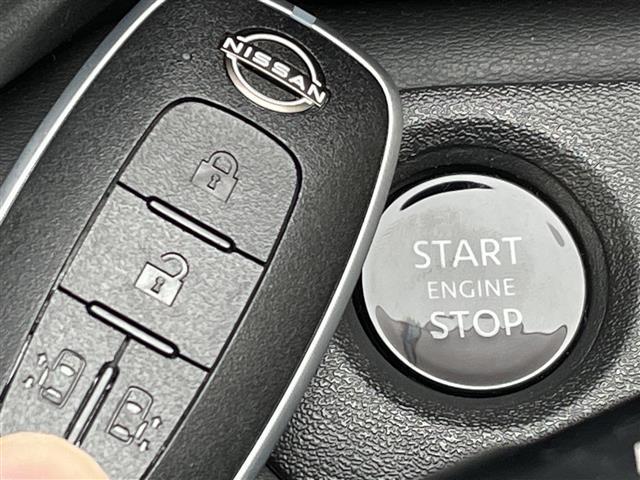 セレナ ハイウェイスターＶ　プロパイロット　９型ナビ　全方位カメラ　両側パワースライドドア　レーダークルーズコントロール　バックカメラ　ハンズフリースライドドア　コーナーセンサー　純正アルミホイール　ＥＴＣ　インテリジェントミラ（11枚目）