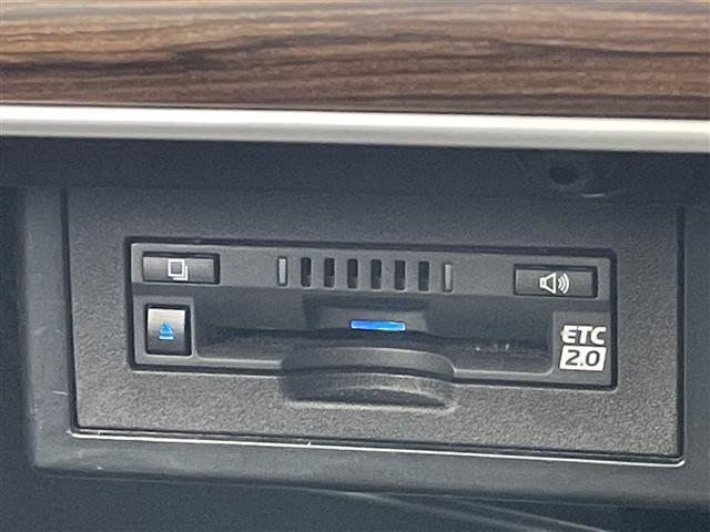 ランドクルーザープラド TX Lパッケージ マットブラックエディション トヨタセーフティセンス 純正9型ディスプレイオーディオナビ 全方位カメラ サンルーフ レーダークルーズコントロール シートヒーター エアシート バックカメラ パワーシート ブラインドスポットモニター(11枚目)