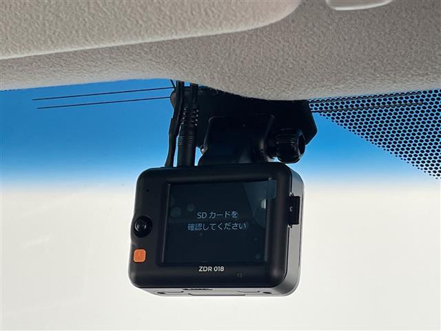 ランドクルーザープラド TX Lパッケージ マットブラックエディション トヨタセーフティセンス 純正9型ディスプレイオーディオナビ 全方位カメラ サンルーフ レーダークルーズコントロール シートヒーター エアシート バックカメラ パワーシート ブラインドスポットモニター(12枚目)