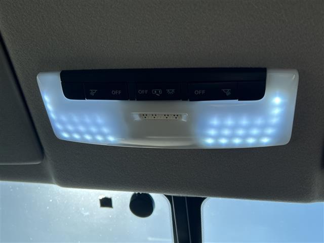 セレナ ハイウェイスター 純正9インチナビ 後席モニター 両側電動スライド バックカメラ 純正AW ETC LEDヘッド フルセグTV CD DVD Bluetooth ステアリングスイッチ スマートキー プッシュスタート(12枚目)