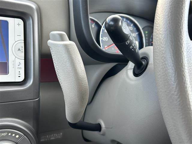 ピクシススペース Ｘ　純正ナビ　バックカメラ　フルセグＴＶ　ＣＤ　ＤＶＤ　Ｂｌｕｅｔｏｏｔｈ　スマートキー　スペアタイヤ（9枚目）