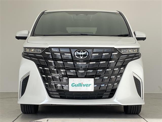 アルファードハイブリッド Ｘ　純正９型ディスプレイオーディオ　ナビ機能なし　フリップダウンモニター　全方位カメラ　三眼ＬＥＤヘッドライト　両側パワースライドドア　レーダークルーズコントロール　バックカメラ　ブラインドスポットモニタ（18枚目）
