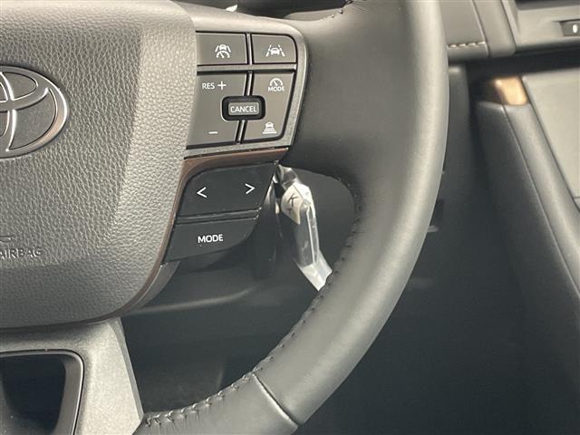 アルファードハイブリッド Ｘ　純正９型ディスプレイオーディオ　ナビ機能なし　フリップダウンモニター　全方位カメラ　三眼ＬＥＤヘッドライト　両側パワースライドドア　レーダークルーズコントロール　バックカメラ　ブラインドスポットモニタ（23枚目）