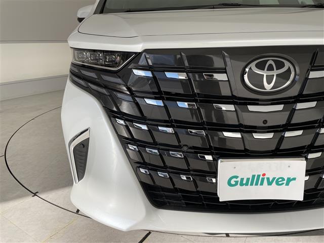 アルファードハイブリッド Ｘ　純正９型ディスプレイオーディオ　ナビ機能なし　フリップダウンモニター　全方位カメラ　三眼ＬＥＤヘッドライト　両側パワースライドドア　レーダークルーズコントロール　バックカメラ　ブラインドスポットモニタ（37枚目）