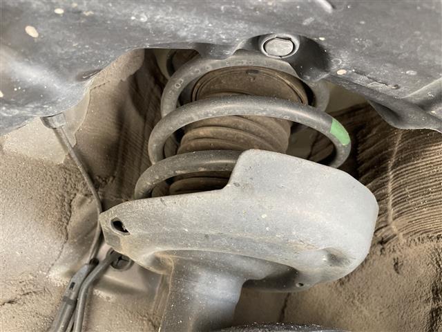 カローラツーリング ハイブリッド　ダブルバイビー　モデリスタエアロ　純正９型ディスプレイオーディオナビ　レーダークルーズコントロール　シートヒーター　バックカメラ　コーナーセンサー　純正アルミホイール　ステアリングヒーター　ＬＥＤライト　衝突軽減（41枚目）